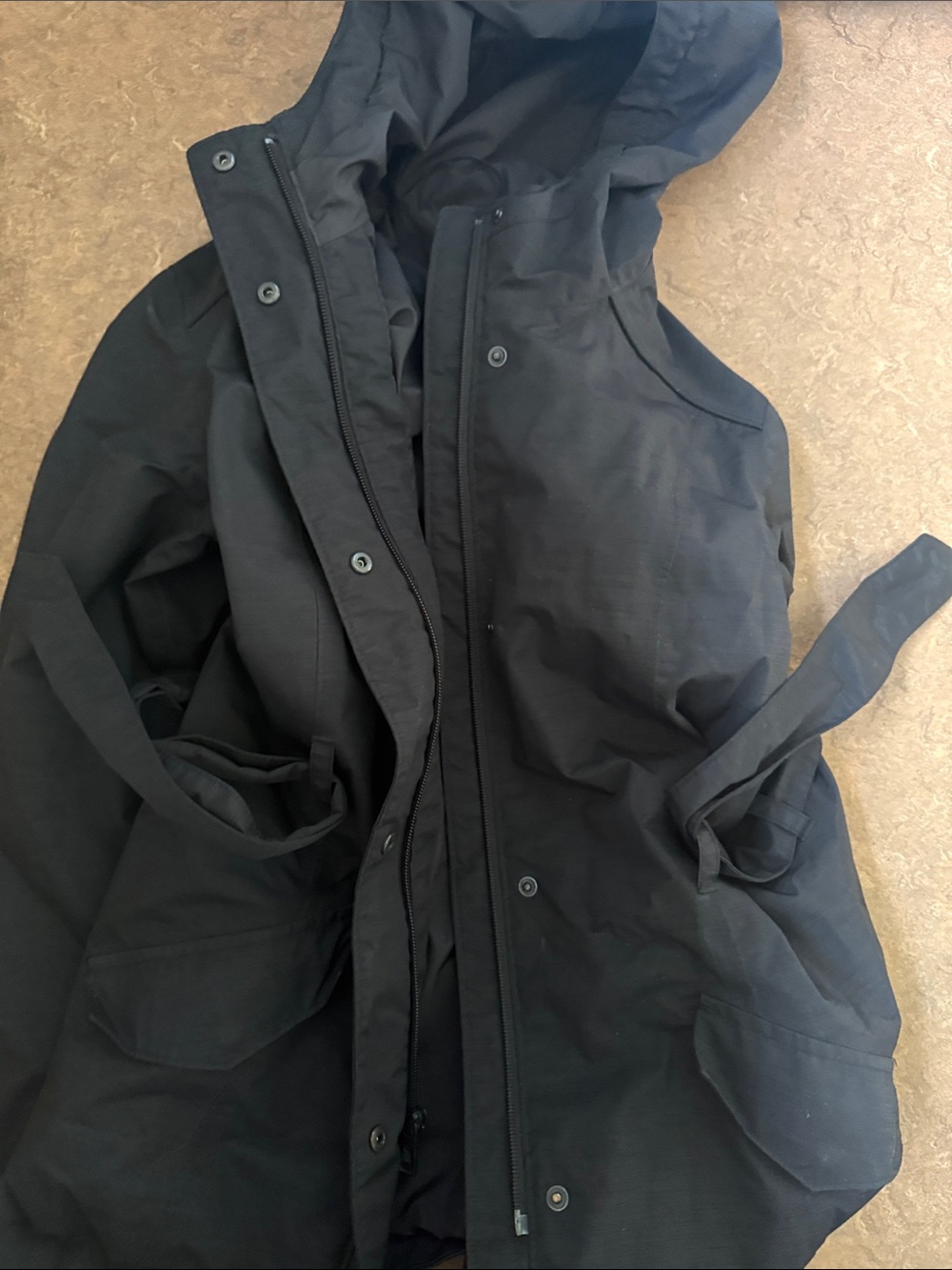 The North Face Women’s DryVent Belted Rain Trench Coat Hooded Black - Picture 16 of 16